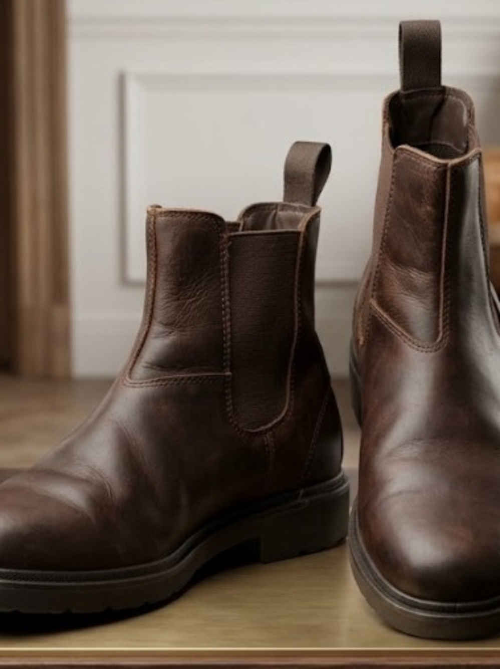 Steve Madden Women's Brown Leather Chelsea Boots (Sz 6.5) Fall Classic Comfy